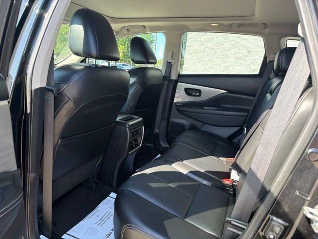 Used 2018 Magnetic Black Metallic Nissan Platinum image 10