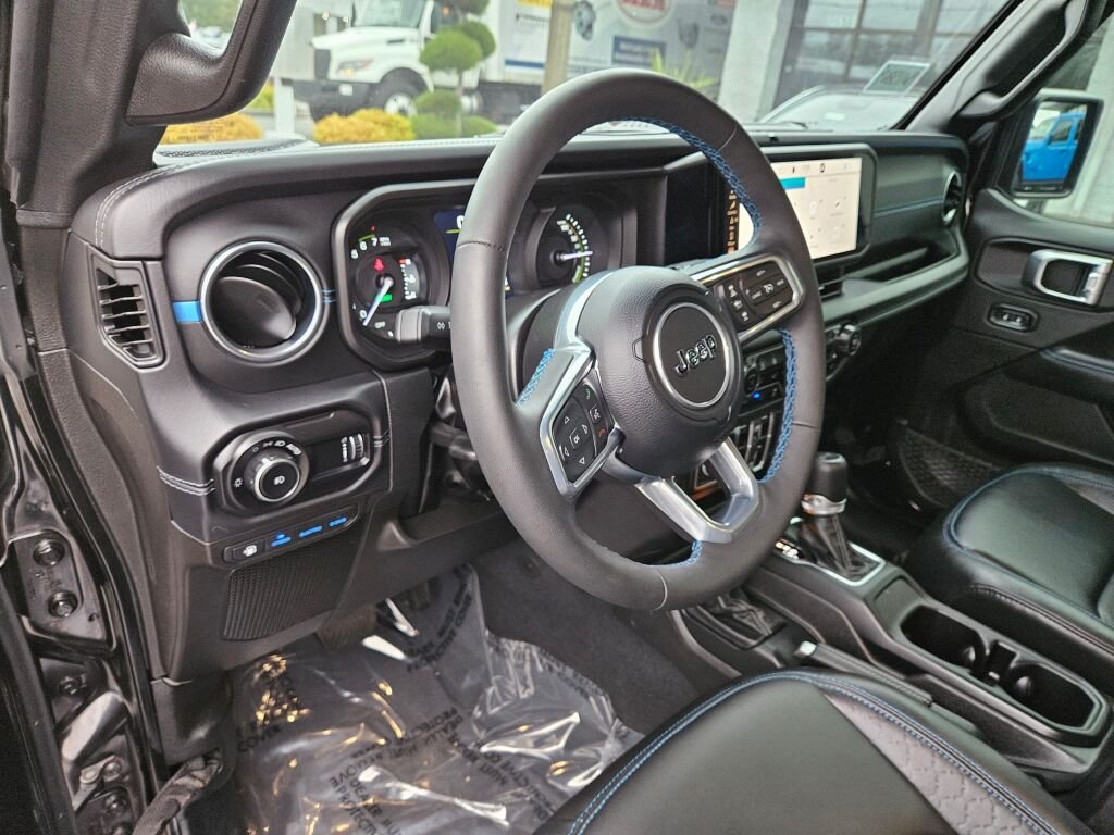 Used 2024 Black Clear Coat Jeep High Altitude 4xe image 18