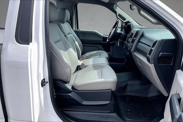 Used 2017 White Ford XL image 5
