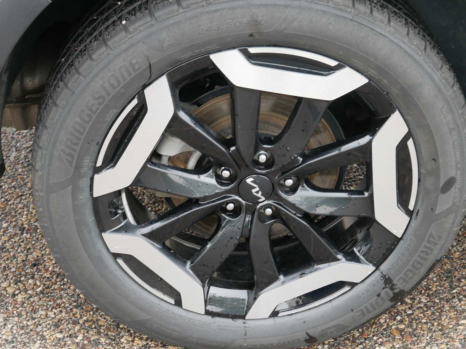 Used 2024 Gravity Gray Kia S image 5