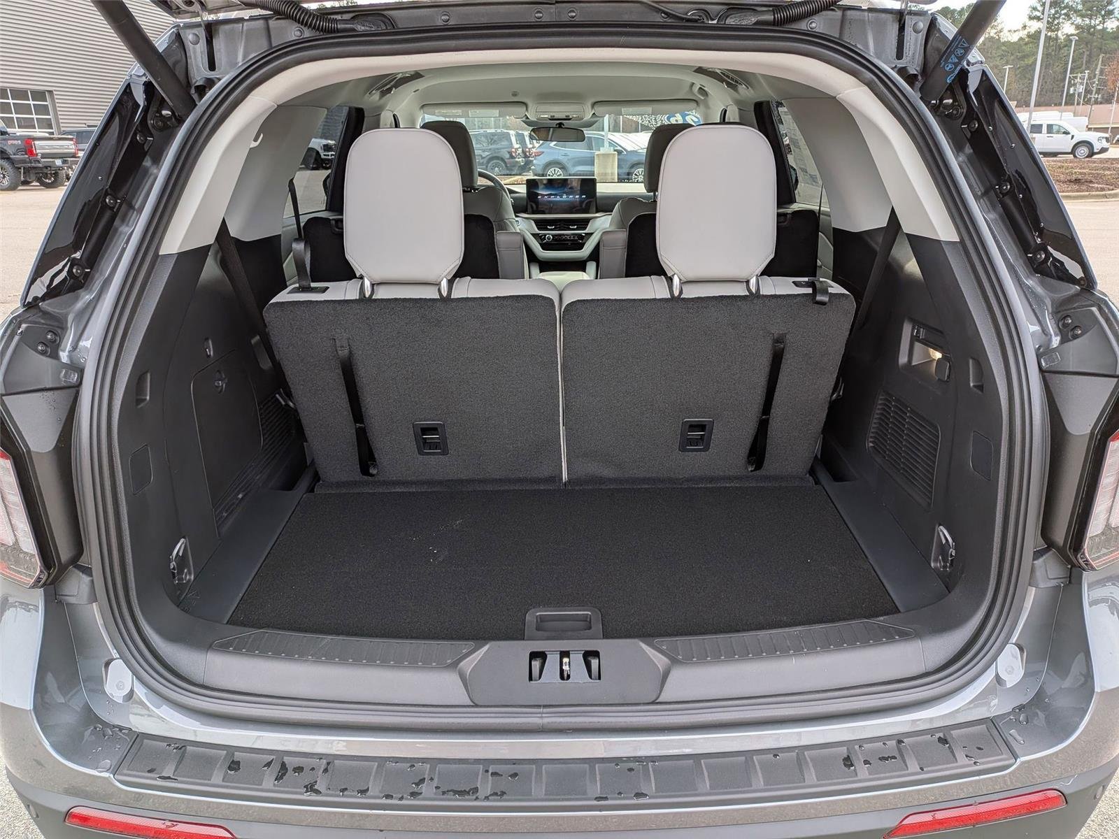 New 2026 Carbonized Gray Metallic Ford Active image 33