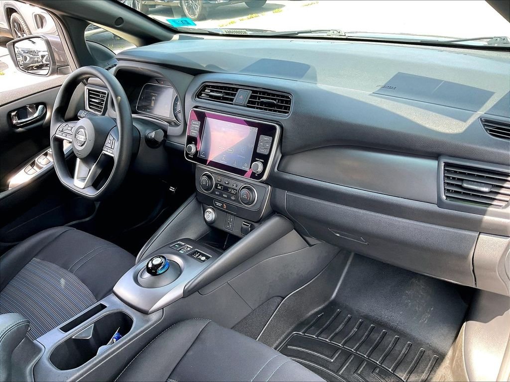 Used 2022 Gun Metallic Nissan S image 13