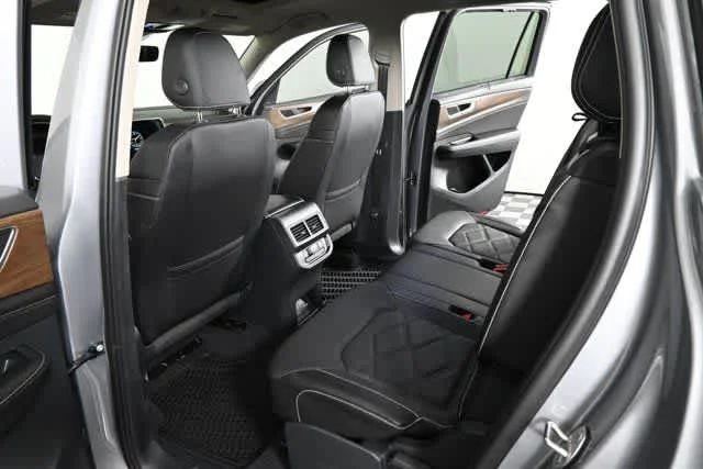2026 Volkswagen Atlas SE w/Tech - Photo 24