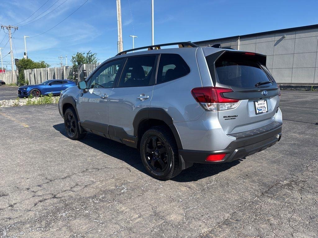 Used 2024 Ice Silver Metallic Subaru Wilderness image 5