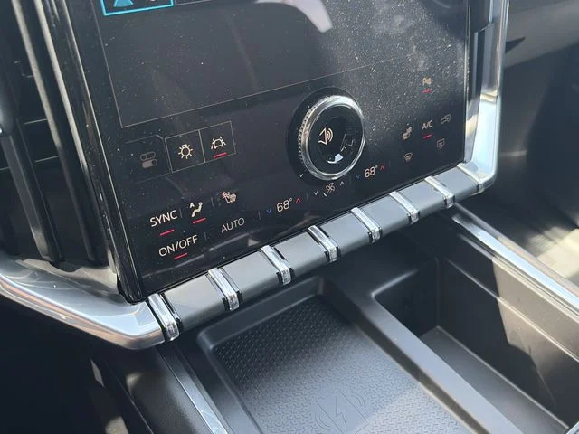 New 2026 White GMC Elevation image 19