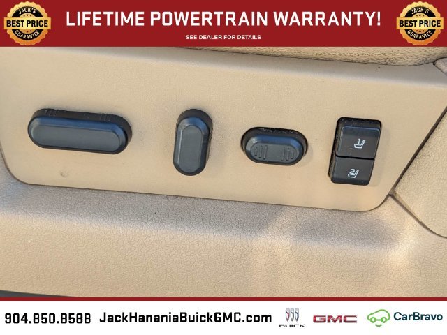 Used 2014 White Ford Lariat image 21