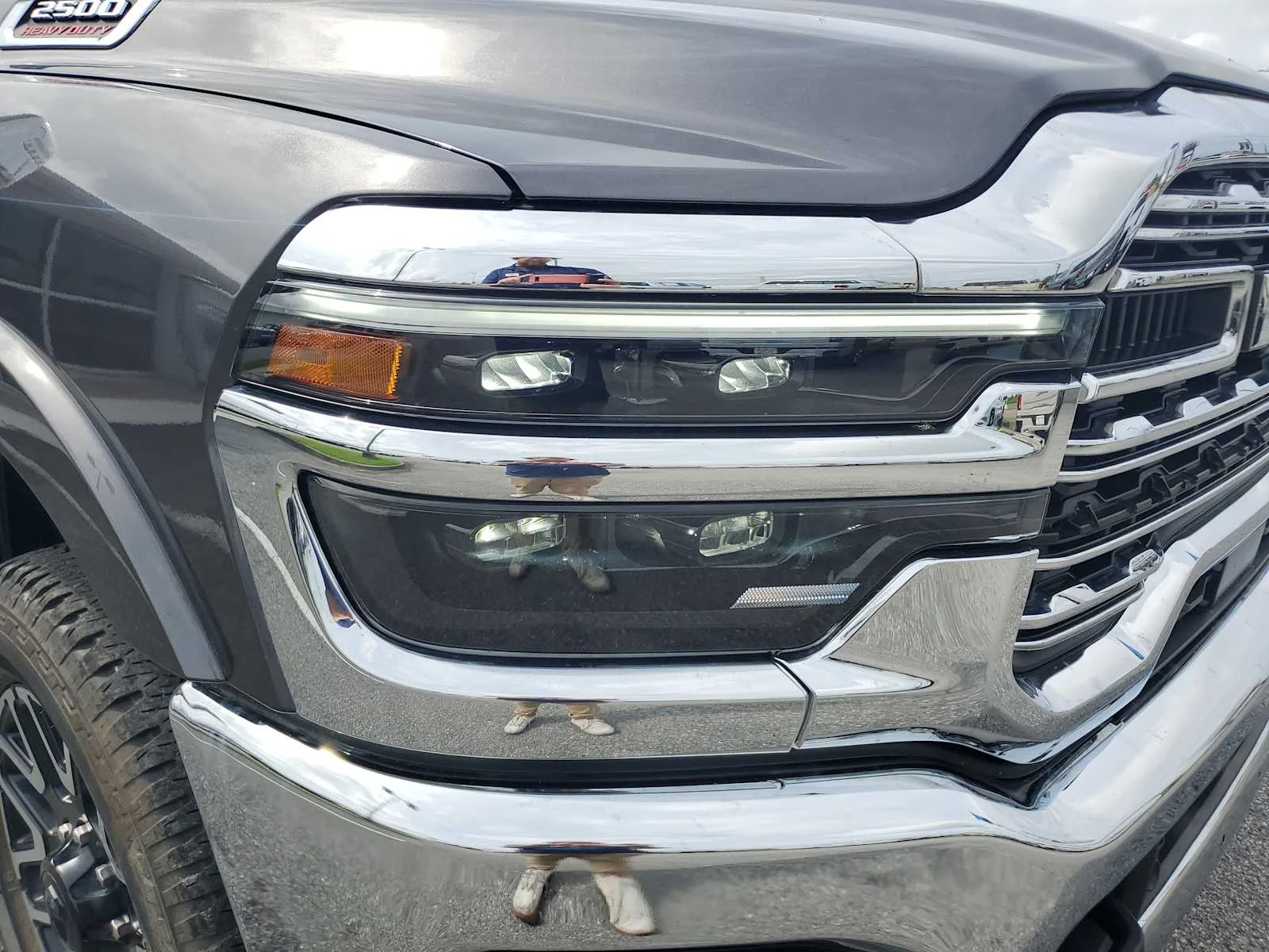 Used 2025 Ceramic Gray Clearcoat G Ram Longhorn image 11