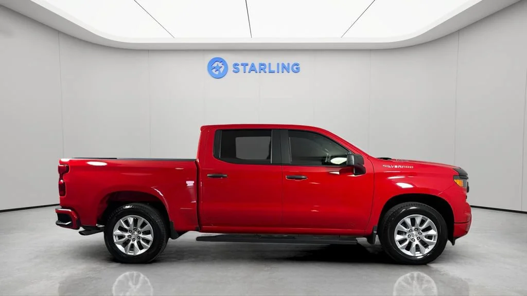 Used 2025 Red Hot Chevrolet Custom image 11