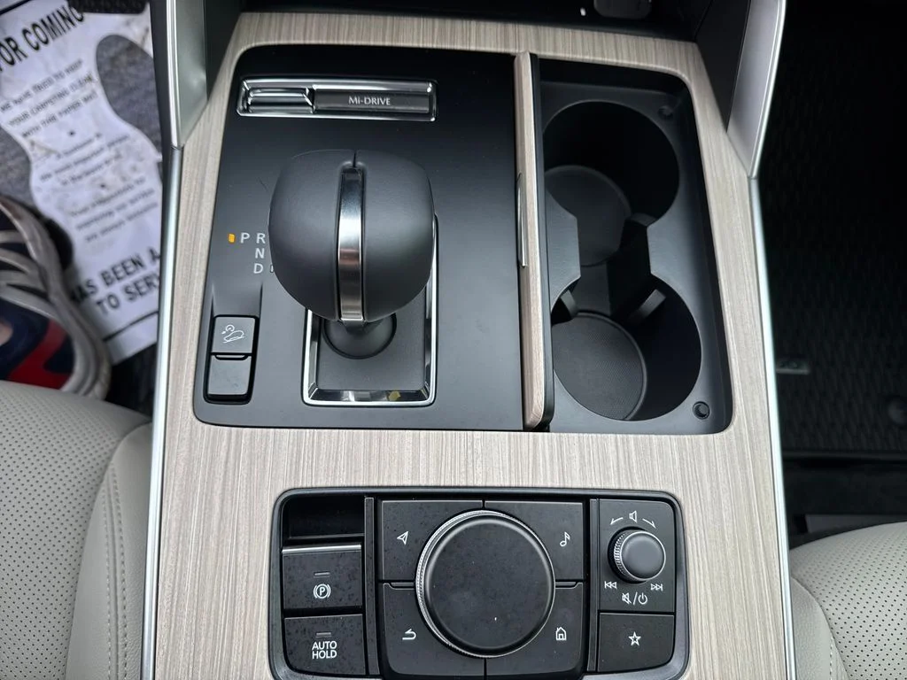 New 2026 Platinum Mazda 3.3 Turbo Preferred image 24