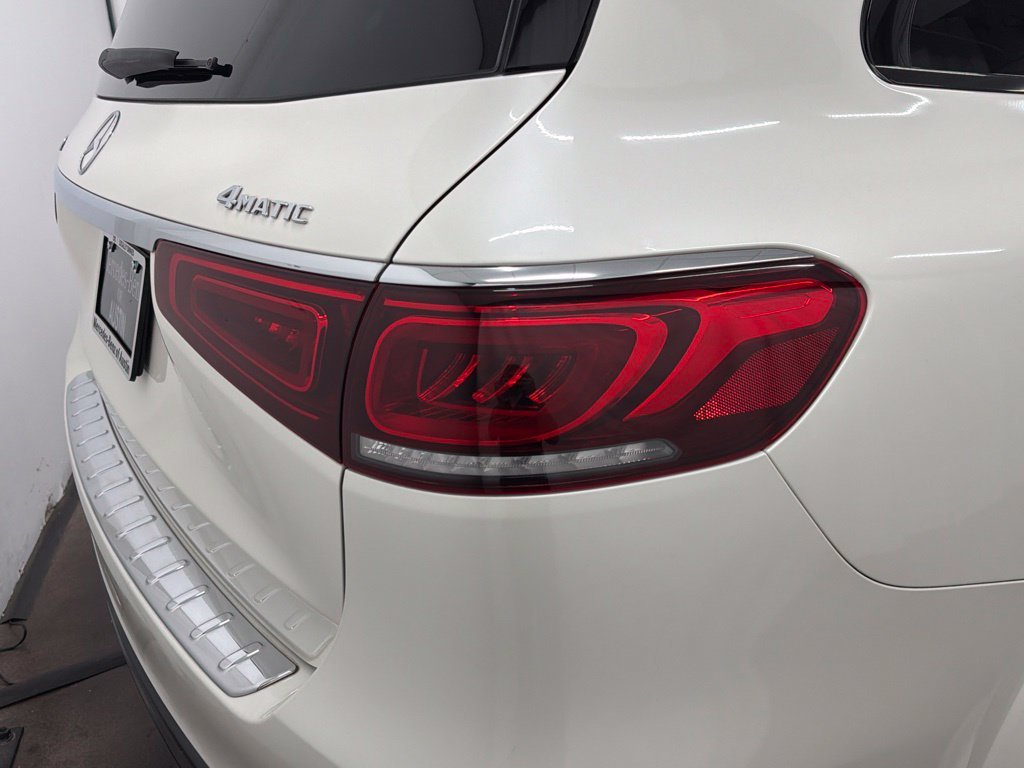 Used 2021 White Mercedes-Benz GLS 580 image 10
