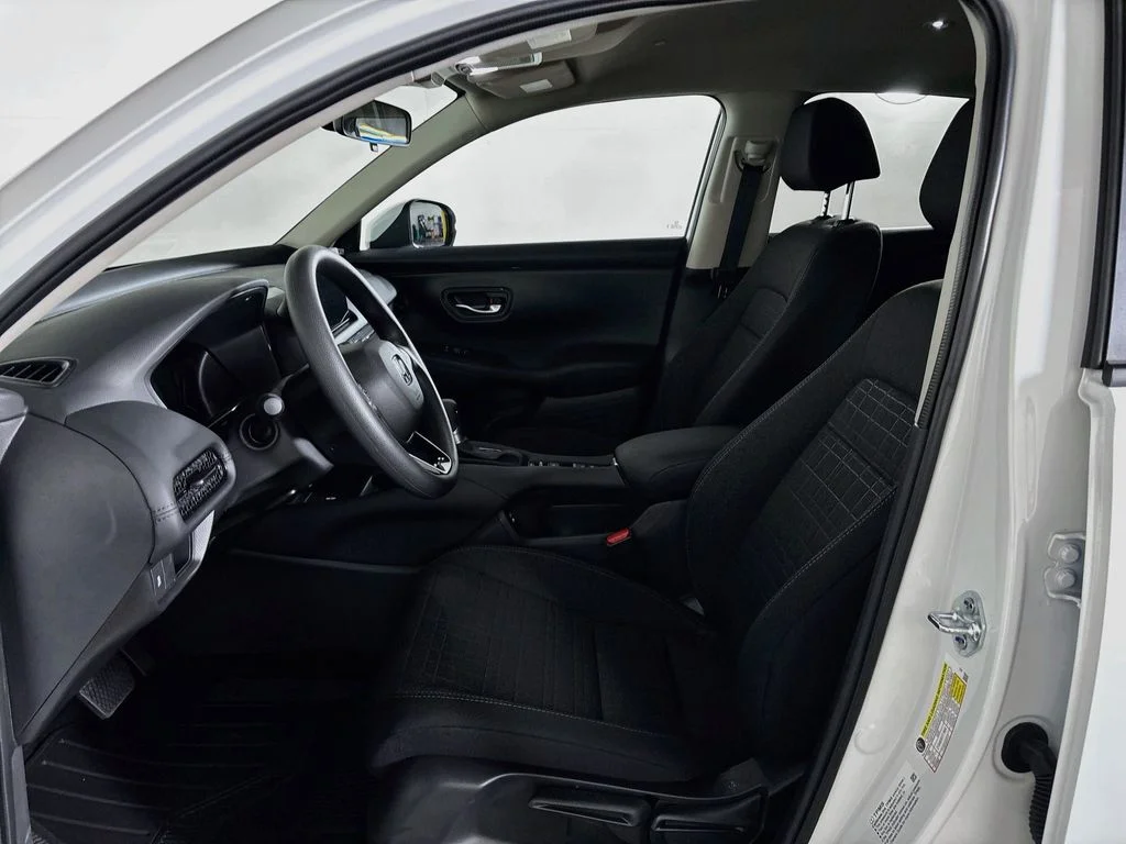 New 2027 Platinum White Pearl Honda LX image 11