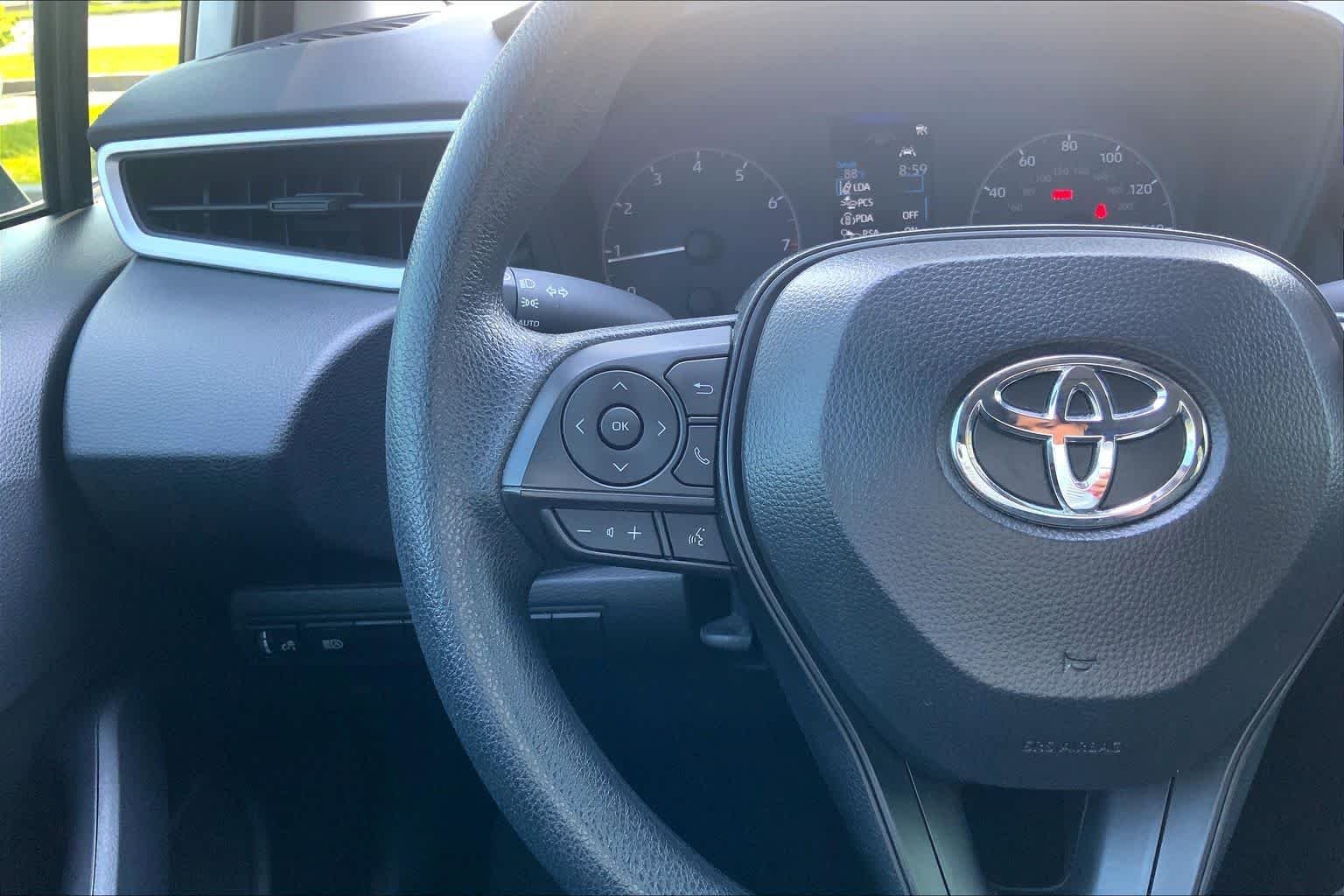 Used 2025 Ice Cap Toyota LE image 24