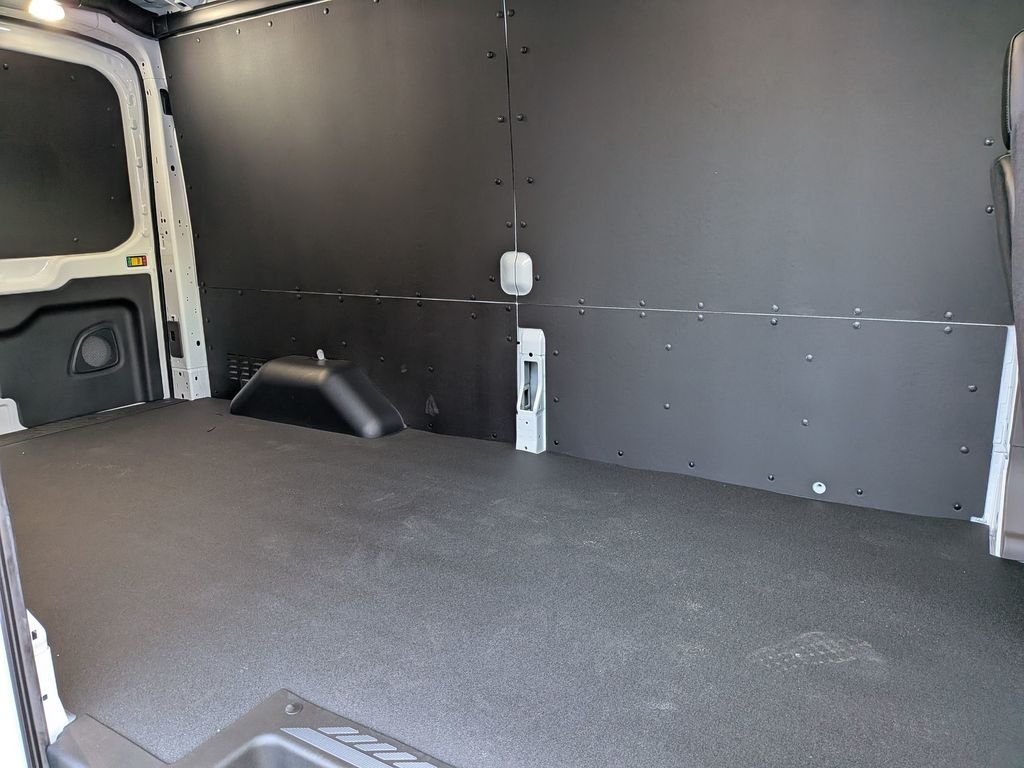 New 2026 Oxford White Ford Cargo Van image 31