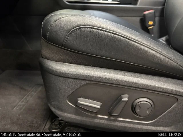 Used 2023 White Kia SX image 12