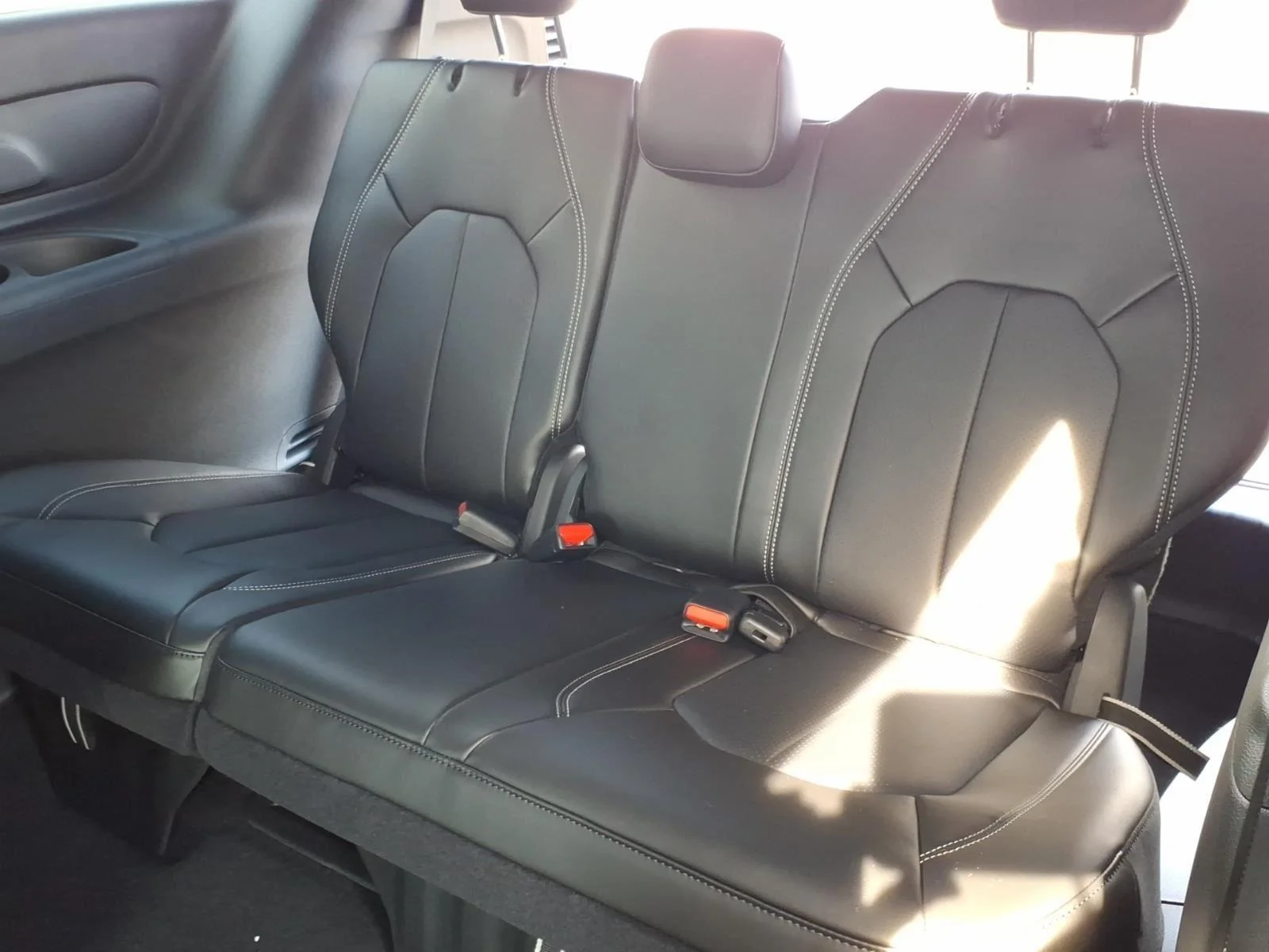 2026 Chrysler Pacifica Select - Photo 22