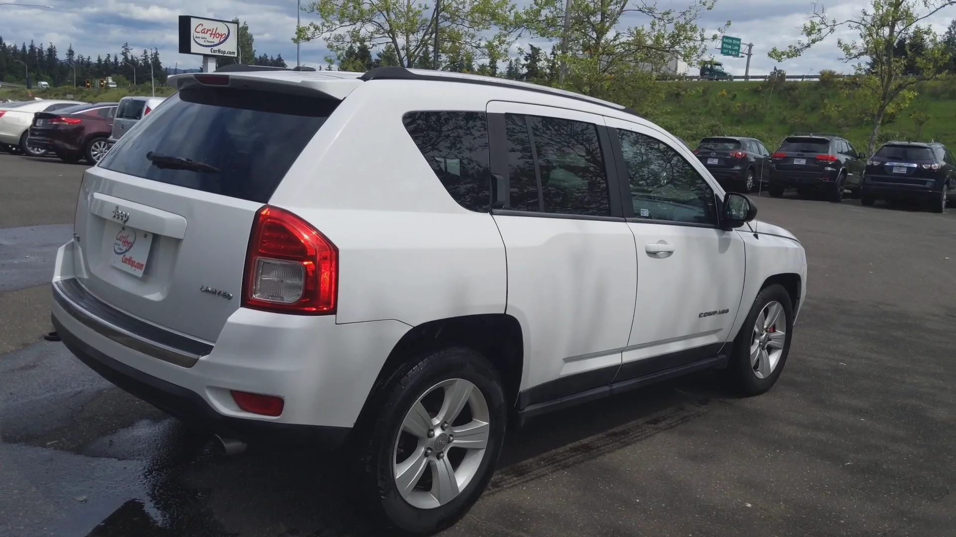 Used 2011 White Jeep LIMITED image 5