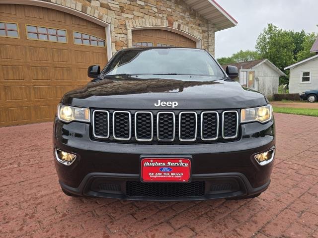 Used 2021 Diamond Black JEEP LAREDO image 8