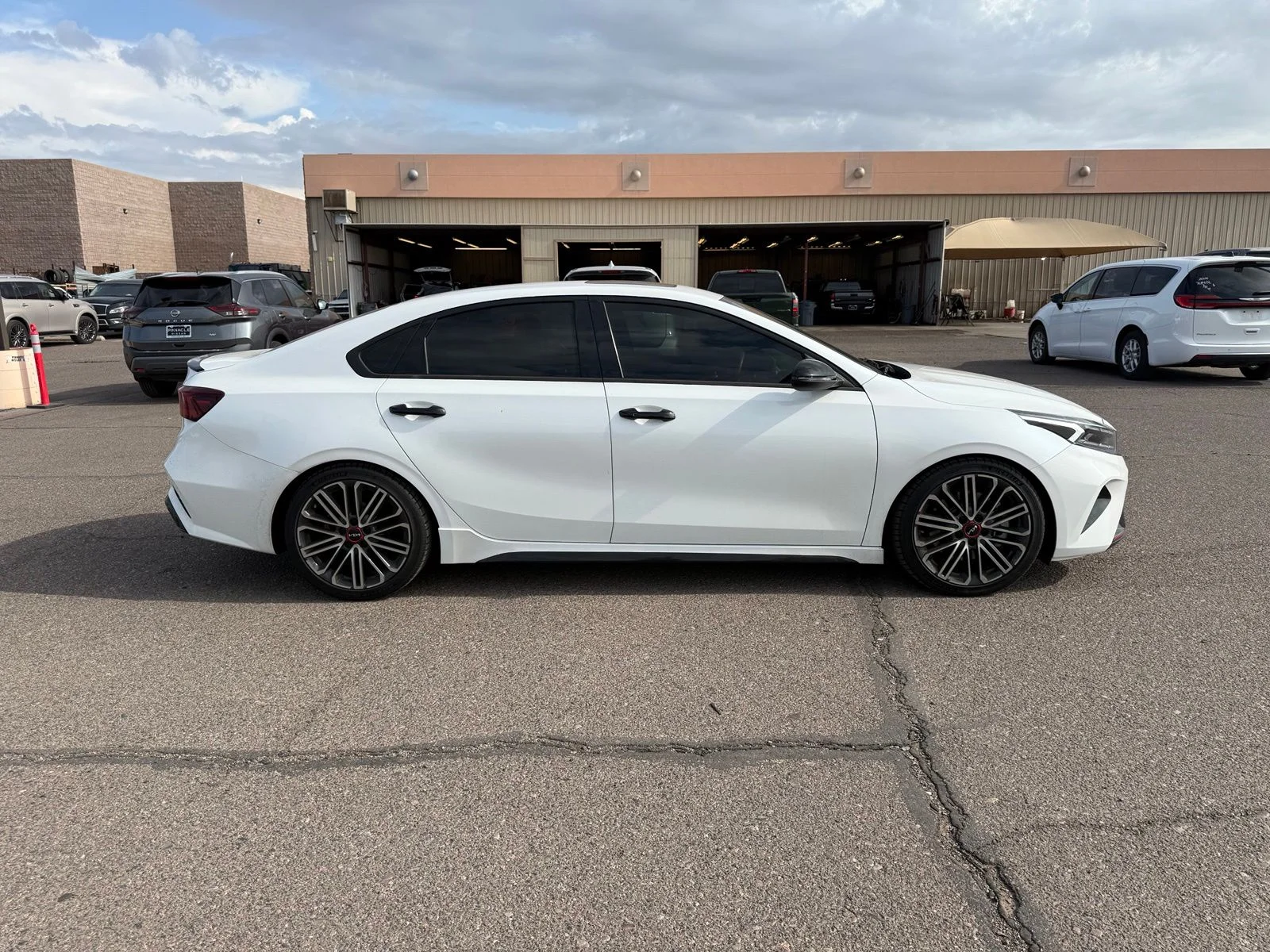 Used 2024 Snow White Pearl Kia GT image 3