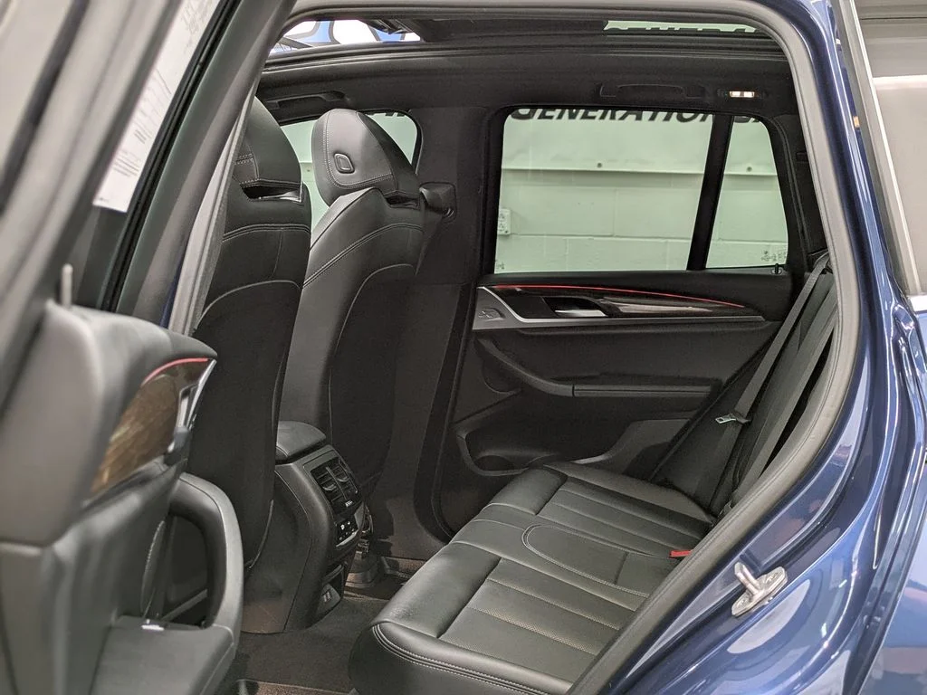Used 2022 Blue BMW xDrive30i image 26