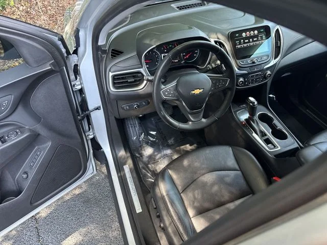 Used 2018 Silver Chevrolet Premier image 16
