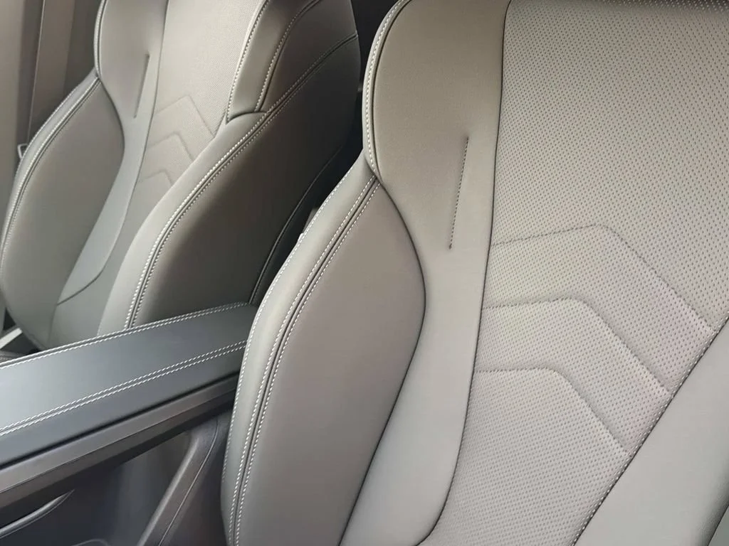 New 2026 Alpine White BMW xDrive28i image 19