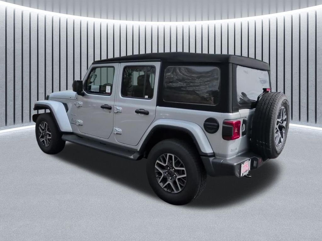 Used 2024 Silver Jeep Sahara image 11