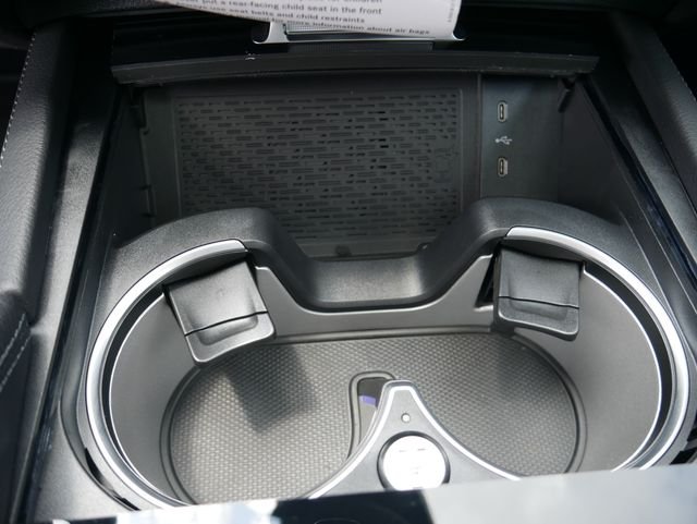 New 2026 MANUFAKTUR Moonlight White Metallic Mercedes-Benz GLS 450 image 16