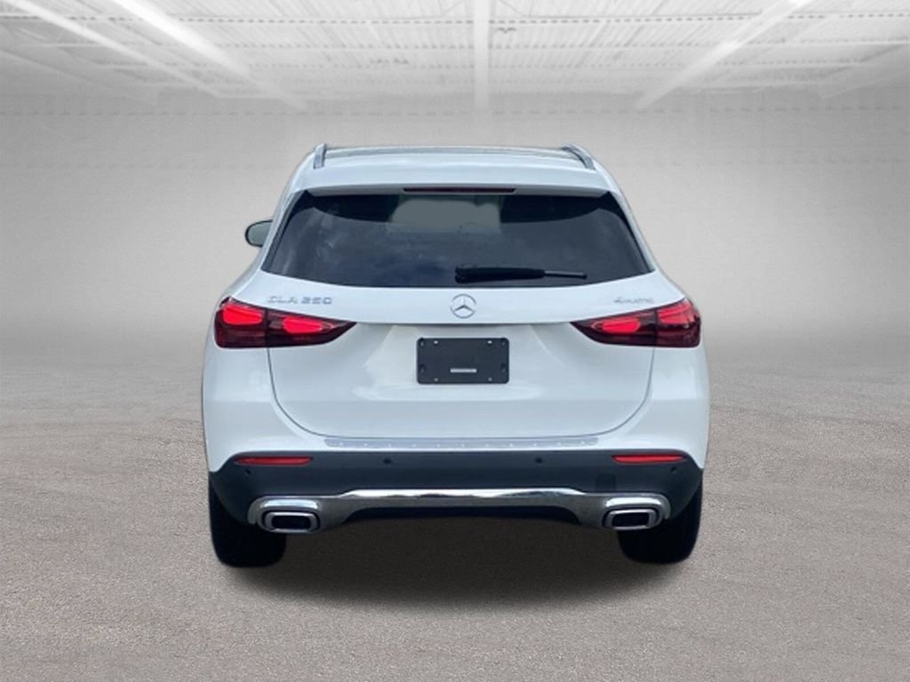 Used 2026 White Mercedes-Benz GLA 250 image 4