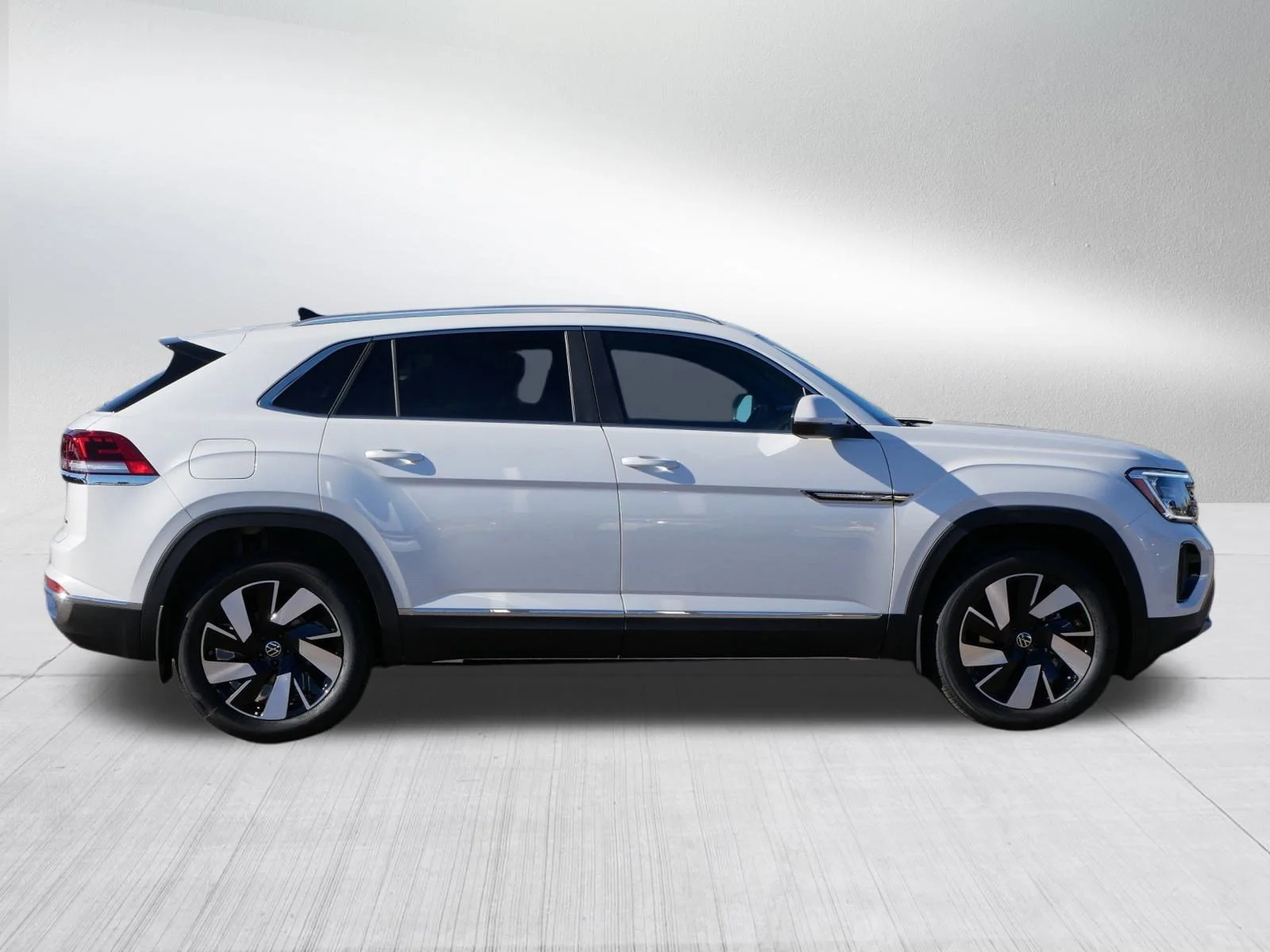 New 2026 Opal White Pearl Volkswagen 2.0T SEL image 2