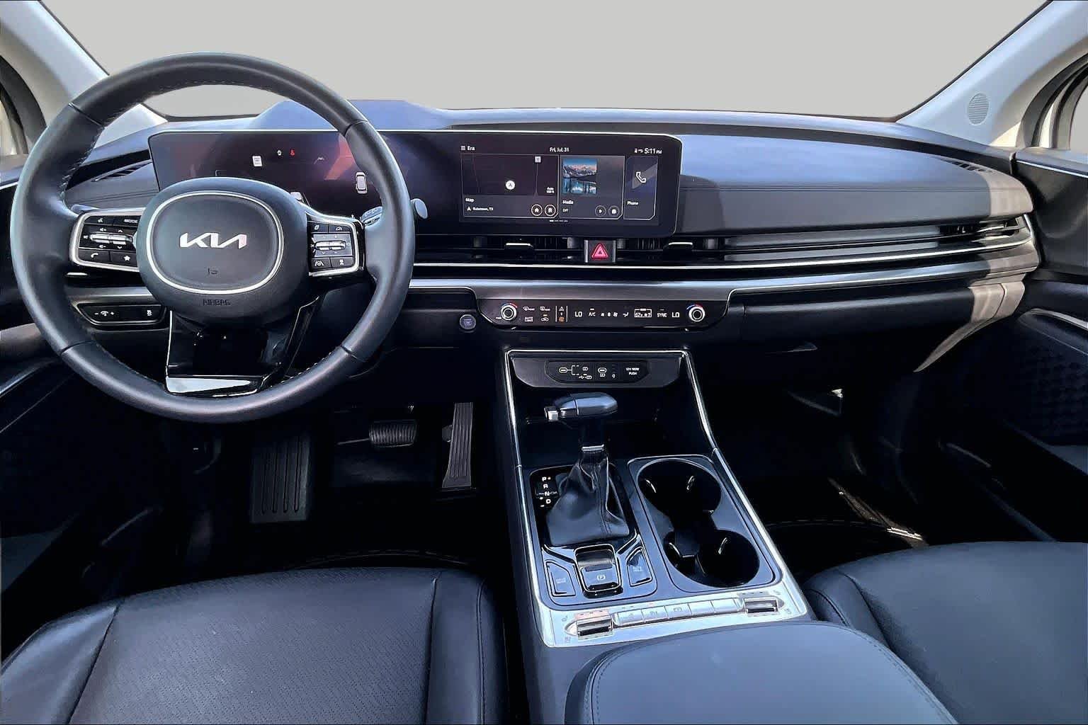 Used 2025 Ivory Silver Kia SX Prestige image 16