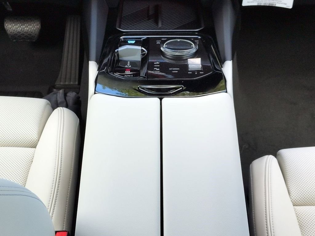 New 2026 Alpine White BMW eDrive40 image 19