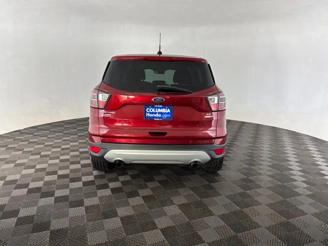 Used 2017 Red Ford SE image 7