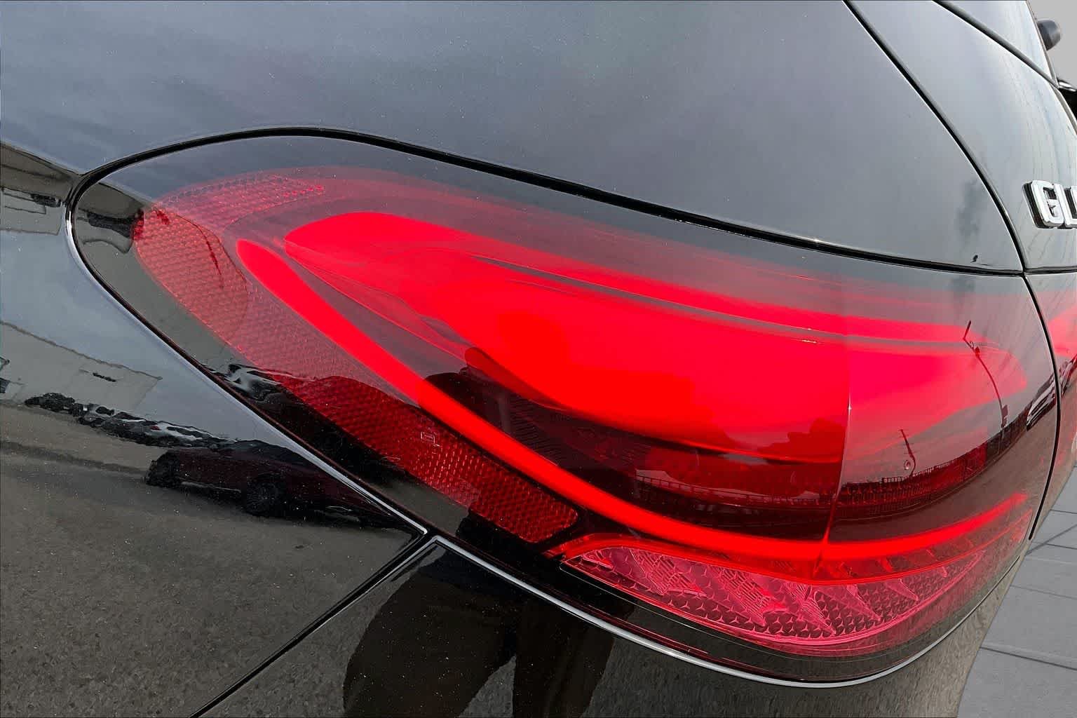 New 2026 Black Mercedes-Benz GLC 300 image 6