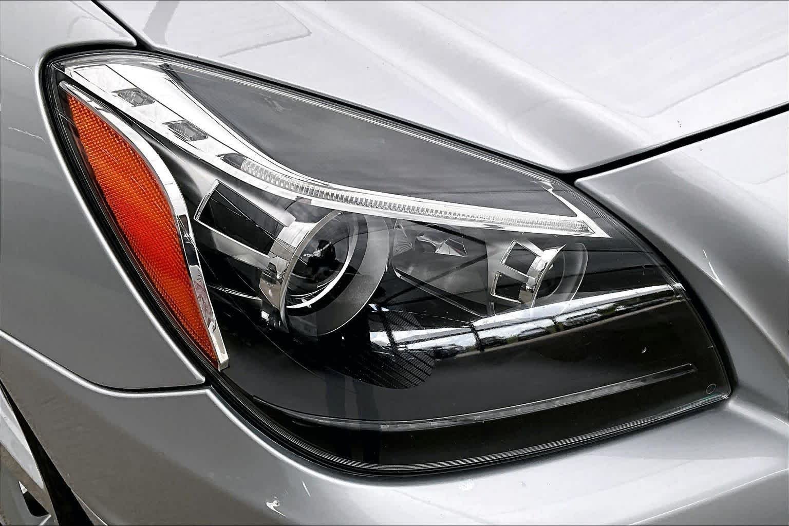 Used 2014 Iridium Silver Metallic Mercedes-Benz SLK 350 image 25