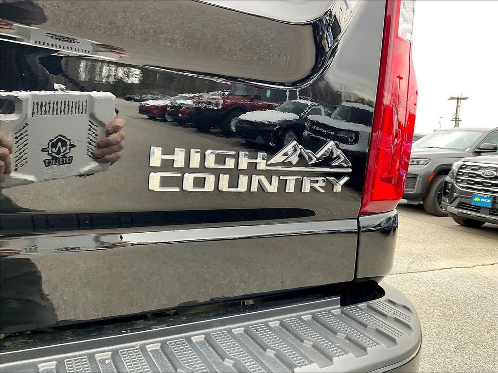 Used 2024 Black Chevrolet High Country image 28
