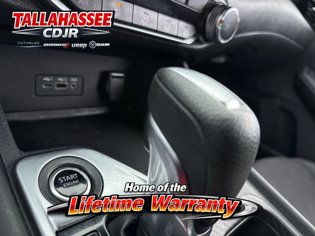 Used 2022 Brilliant Silver Metallic Nissan SV image 18