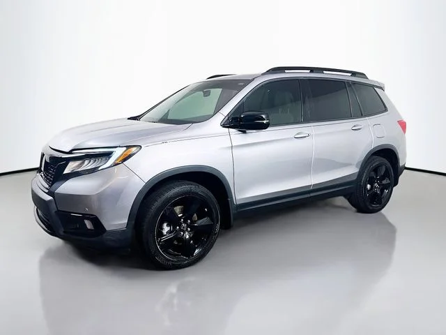 Used 2019 Lunar Silver Metallic Honda Elite image 5