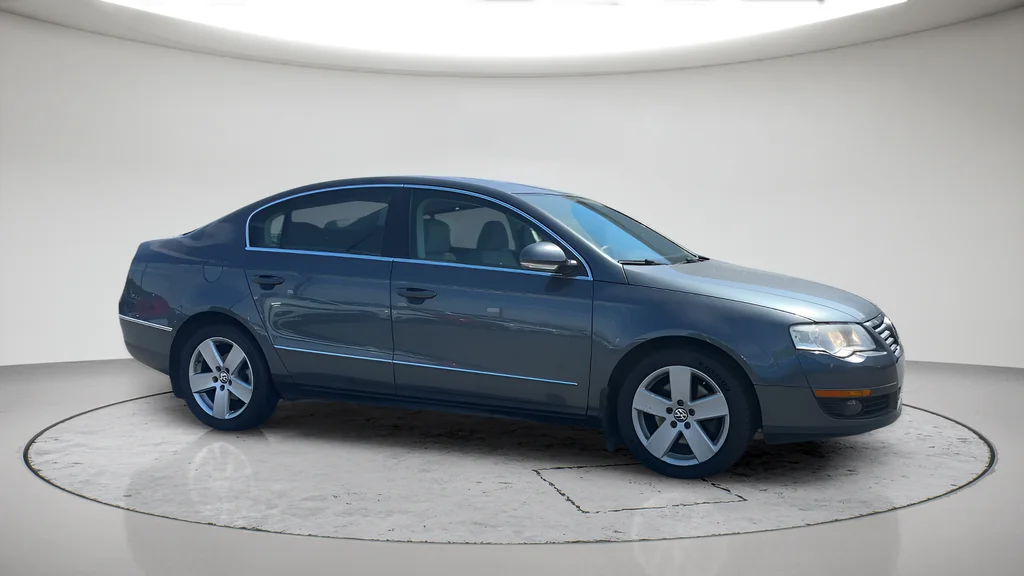 Used 2009  Volkswagen Komfort image 2