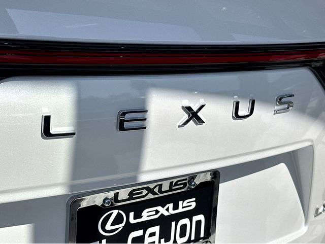 2026 Lexus LX 700h Luxury - Photo 23