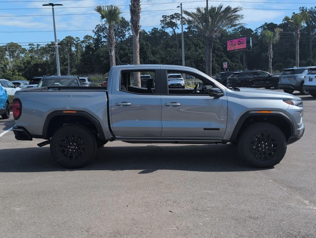 New 2026 Sterling Metallic GMC Elevation image 9