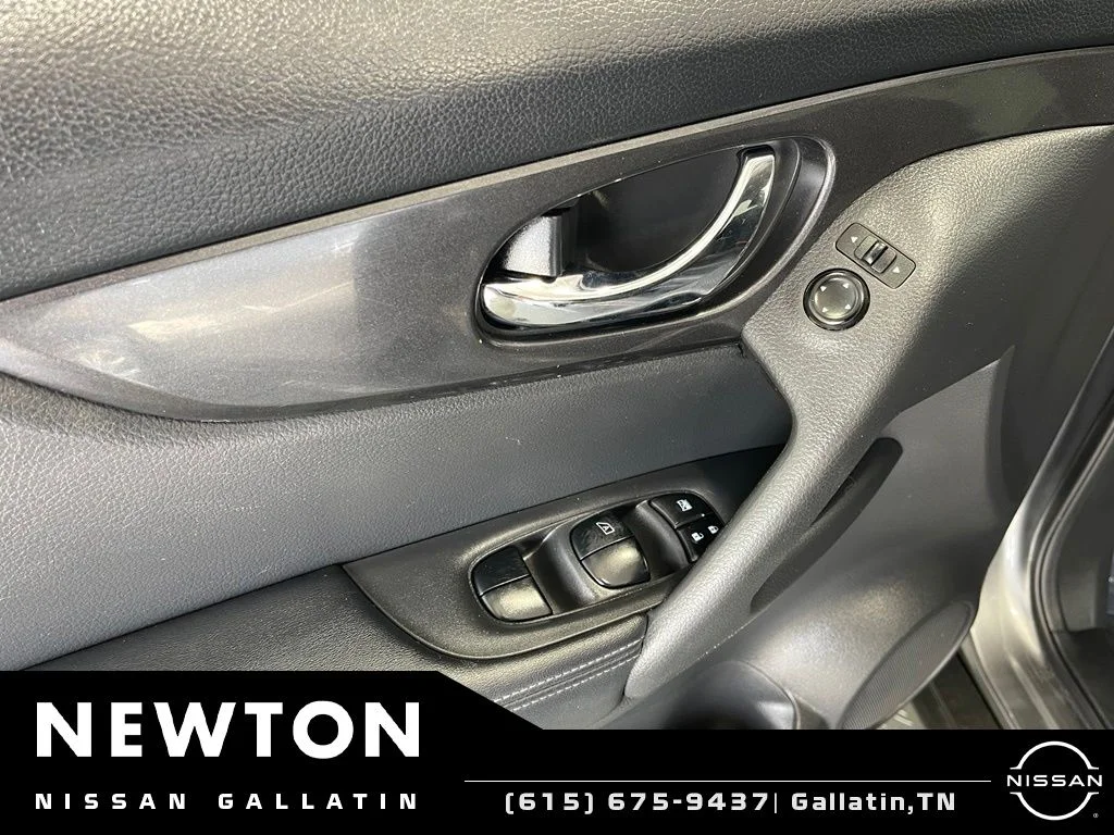 Used 2018 Gun Metallic Nissan SV image 31