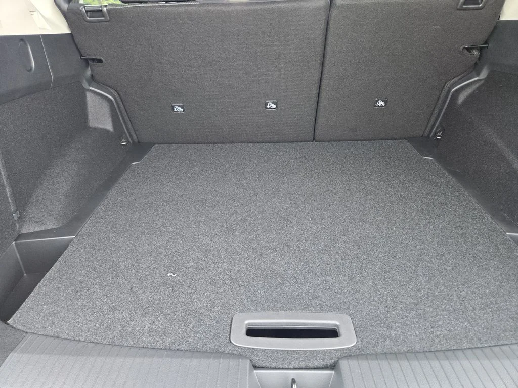 New 2026 Boulder Gray Pearl Nissan SV image 23