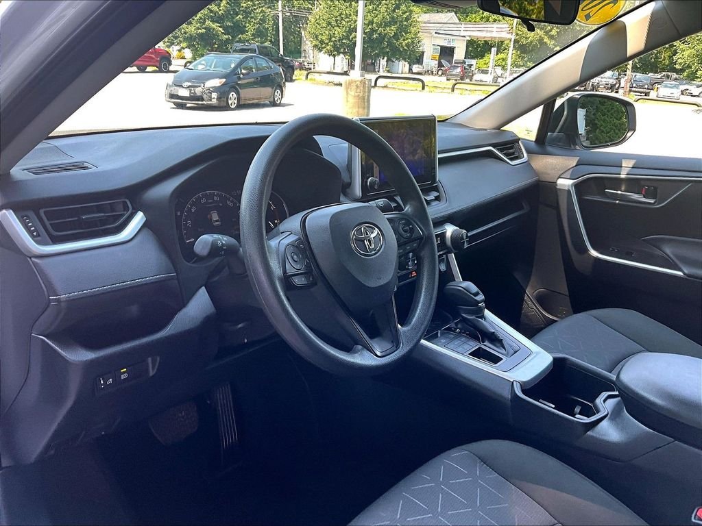 Used 2025 White Toyota XLE image 8