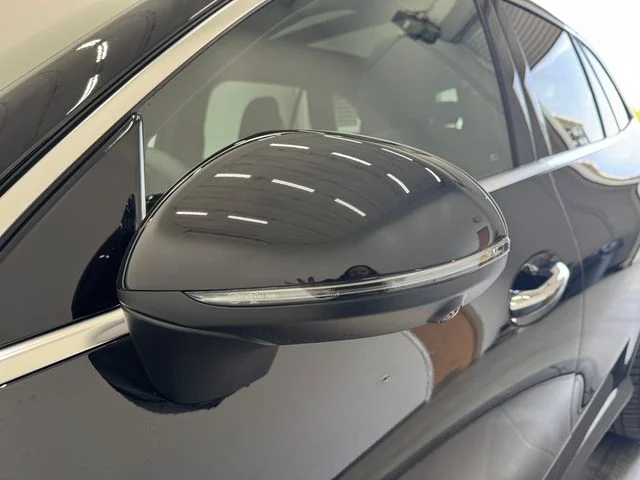 New 2027 Black Mercedes-Benz GLC 300 image 42