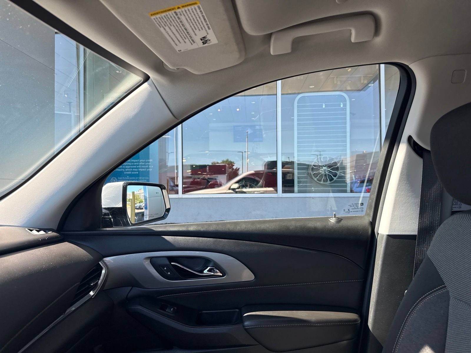 Used 2020 SUMMIT WHITE Chevrolet LT Cloth image 30