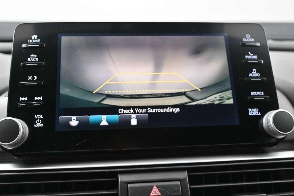 Used 2018  Honda Sport image 22