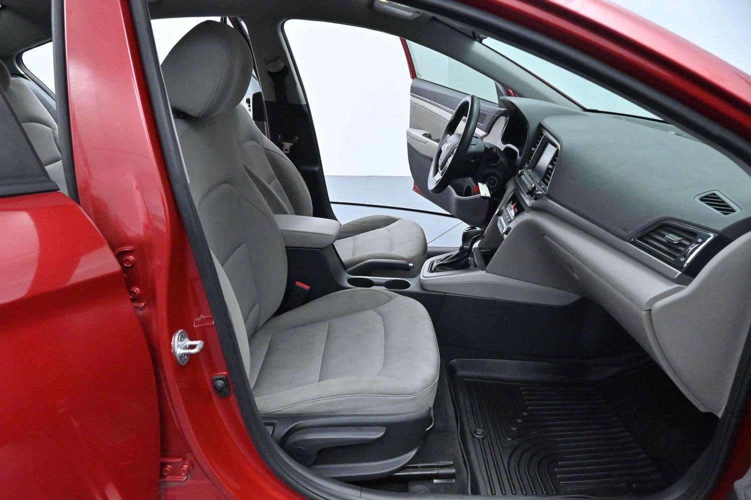 Used 2018 Scarlet Red Hyundai SEL image 27