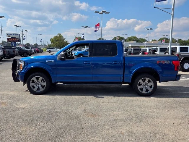 Used 2018 Blue Ford XLT image 4