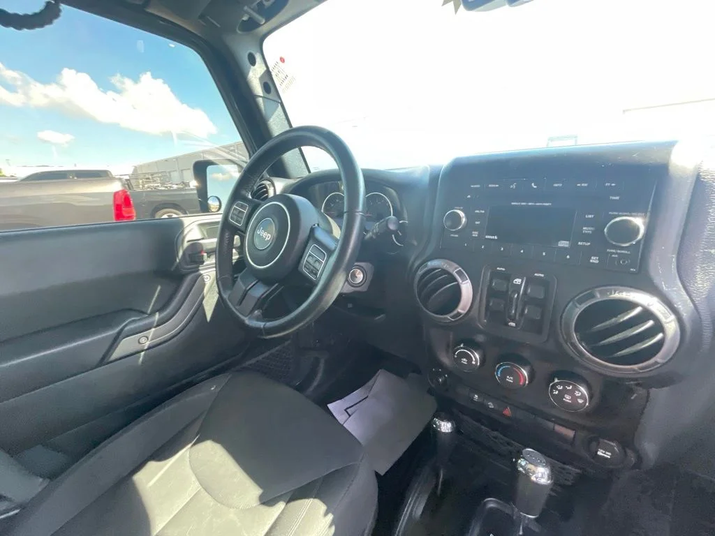 Used 2018 Black Jeep Unlimited Sport image 17