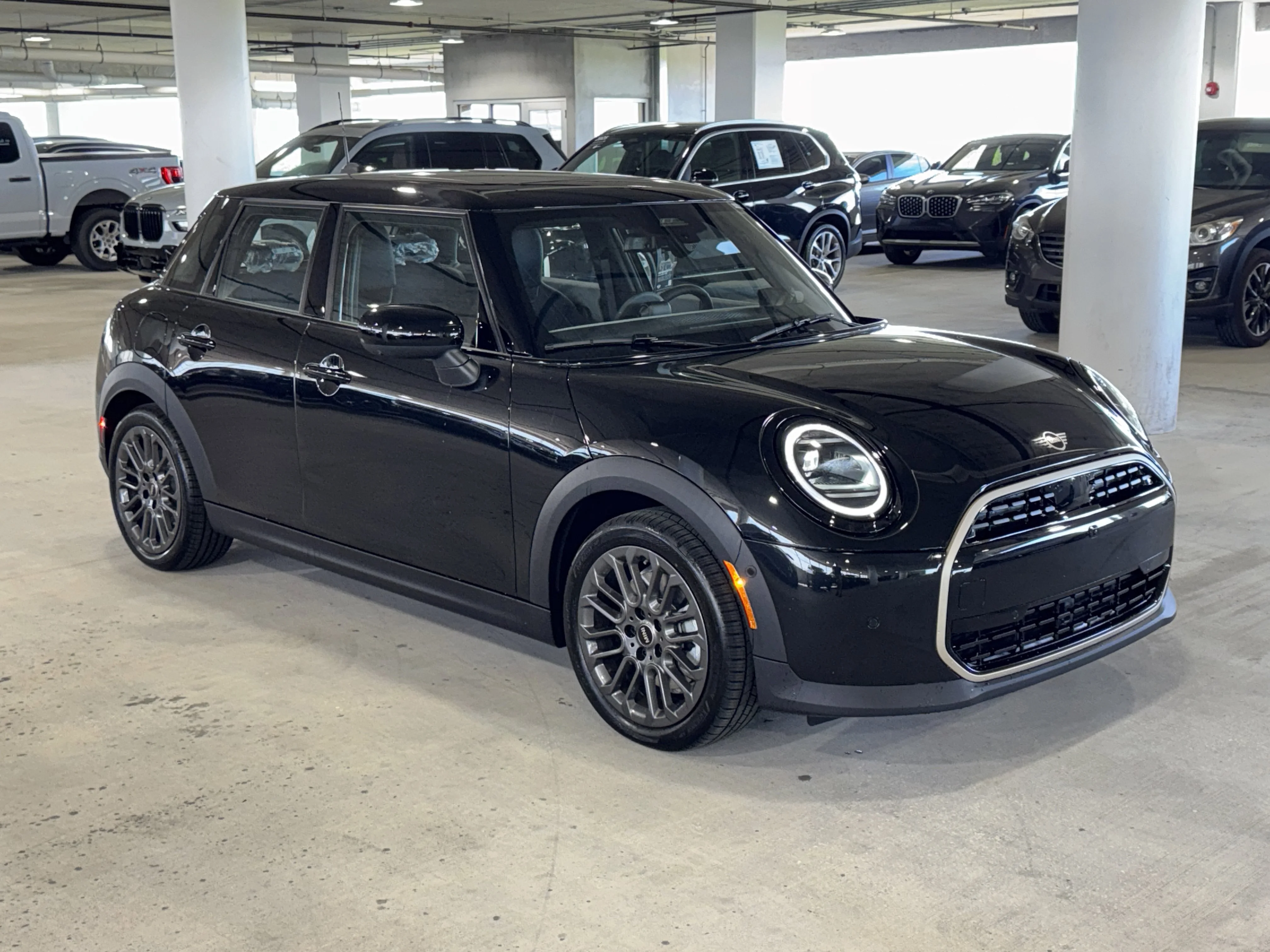 2026 MINI Hardtop's photo